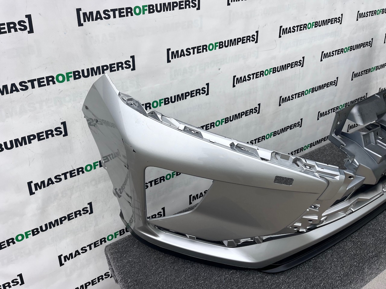 Mitsubishi Eclipse Cross 2017-2021 Front Bumper No Pdc +jet Genuine [m497]