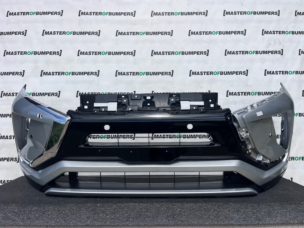 Mitsubishi Eclipse Cross Dynamic 2017-2021 Front Bumper 4 Pdc Jet Genuine [m500]
