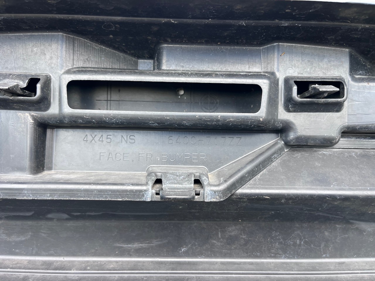 Mitsubishi Eclipse Cross Dynamic 2017-2021 Front Bumper 4 Pdc Jet Genuine [m500]