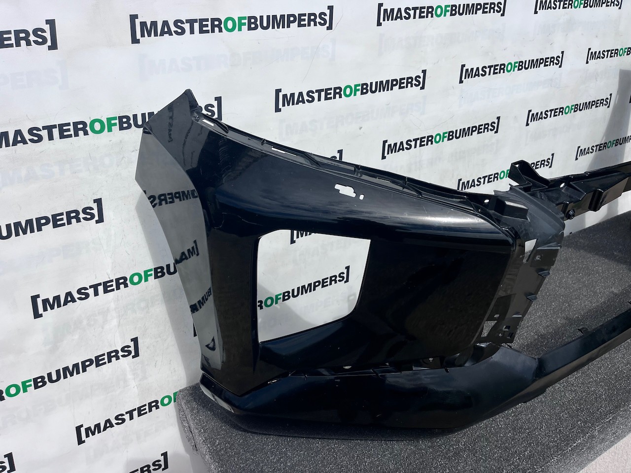 Mitsubishi L200 Barbarian Triton Lift 2019-2023 Front Bumper Genuine [m503]