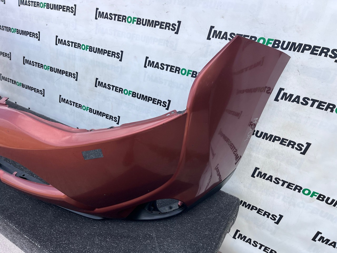 Mitsubishi Outlander Mk3 2012-2015 Front Bumper No Pdc +jets Genuine [m504]