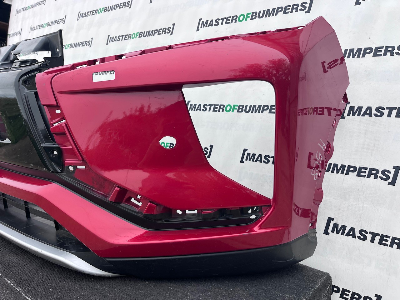 Mitsubishi Eclipse Cross Hatch 2017-2021 Front Bumper 4 Pdc +jets Genuine [m508]