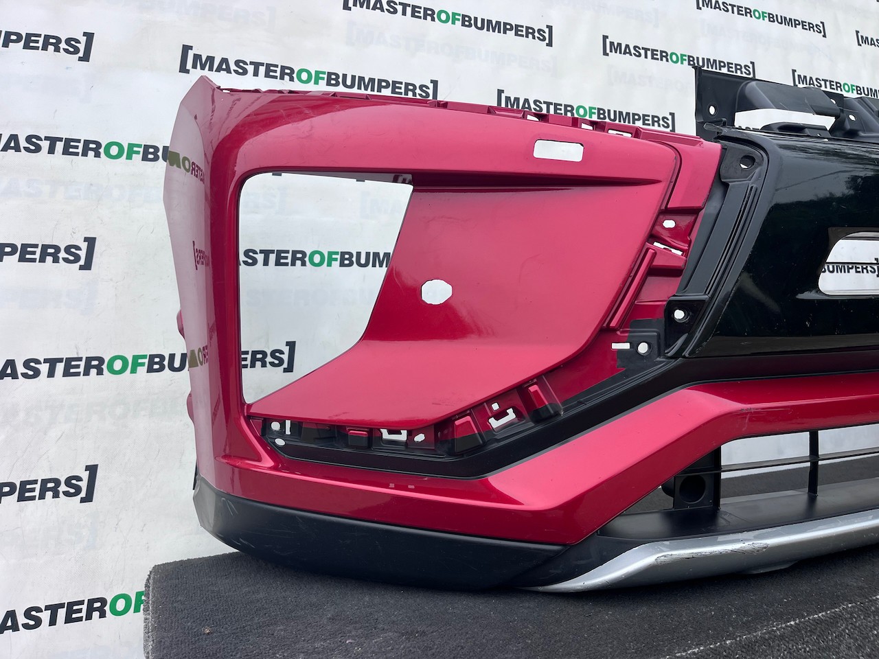 Mitsubishi Eclipse Cross Hatch 2017-2021 Front Bumper 4 Pdc +jets Genuine [m508]