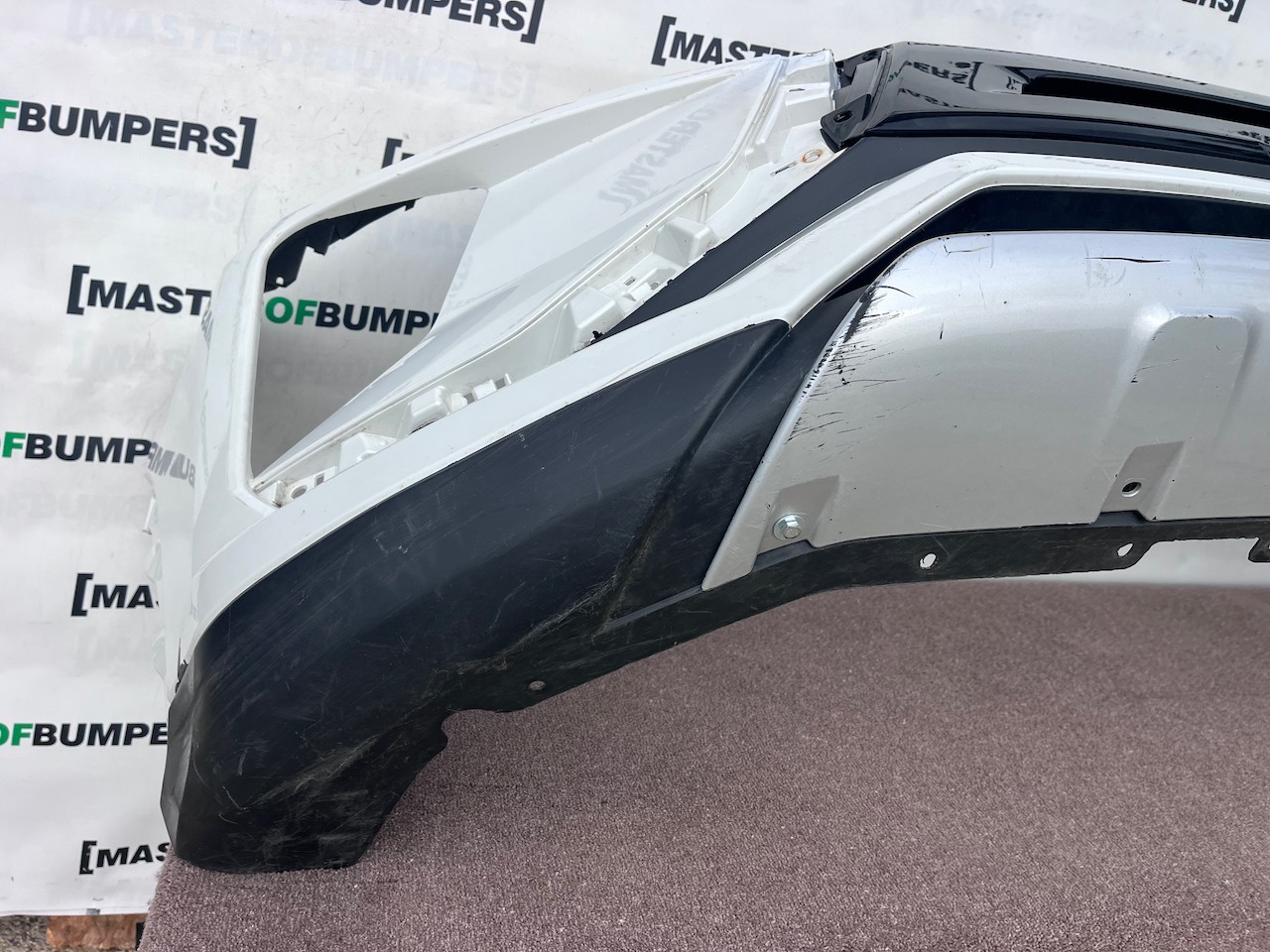 Mitsubishi Eclipse Cross Hatch 2017-2021 Front Bumper  No Pdc Genuine [m509]