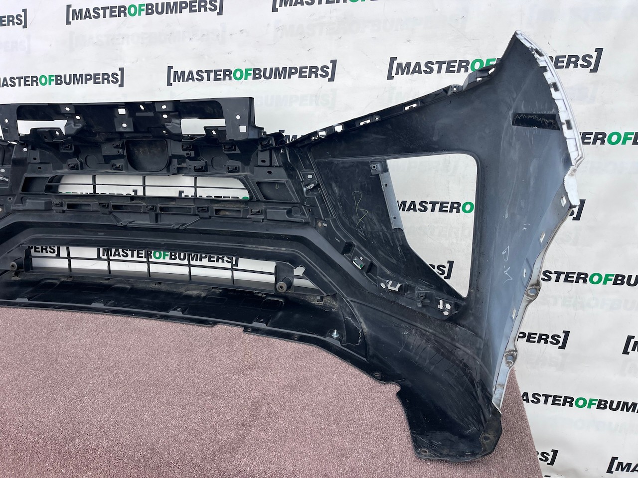 Mitsubishi Eclipse Cross Hatch 2017-2021 Front Bumper  No Pdc Genuine [m509]