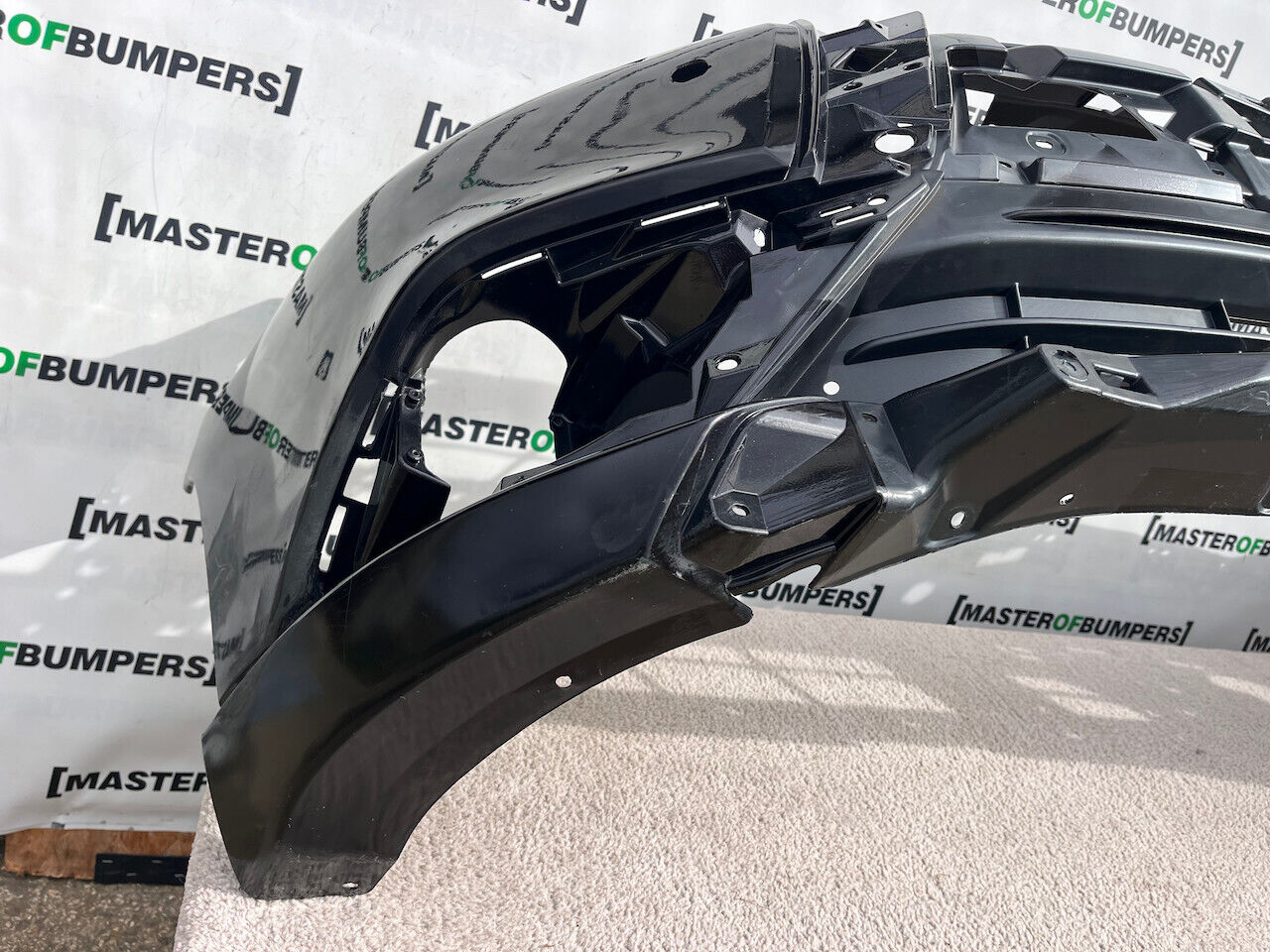 Mitsubishi Outlander Ls Phev Mk3 2017-21 Front Bumper Pdc + Jets Genuine [m436]