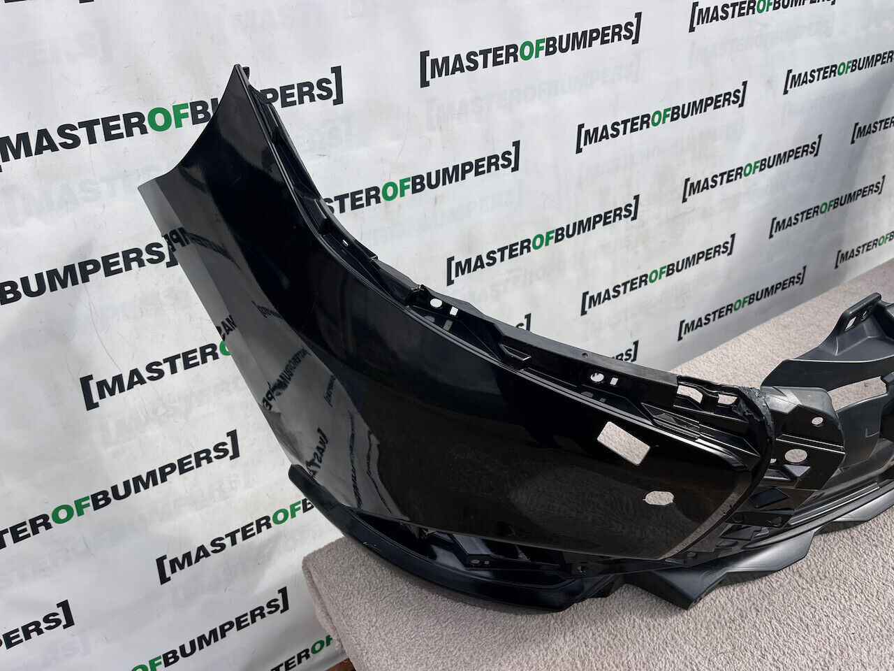 Mitsubishi Outlander Ls Phev Mk3 2017-21 Front Bumper Pdc + Jets Genuine [m436]