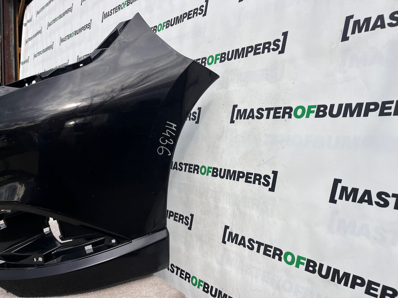 Mitsubishi Outlander Ls Phev Mk3 2017-21 Front Bumper Pdc + Jets Genuine [m436]