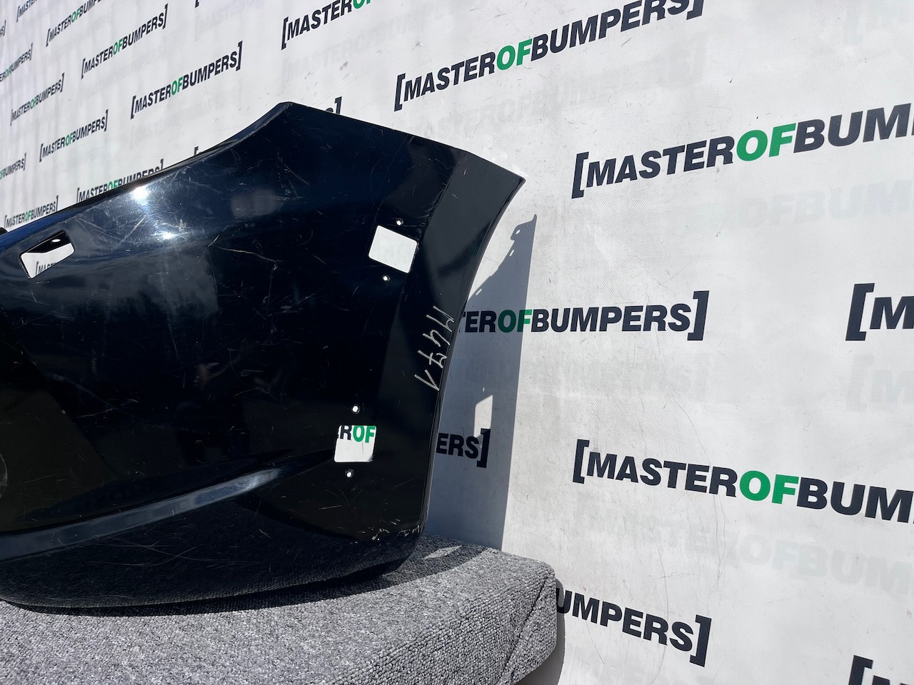 Mitsubishi L200 Barbarian Titan 2016-2019 Front Bumper Jets Genuine [m471]