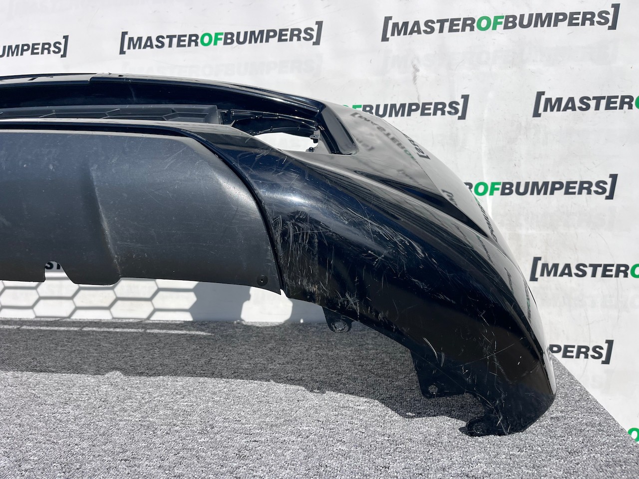 Mitsubishi L200 Barbarian Titan 2016-2019 Front Bumper Jets Genuine [m471]