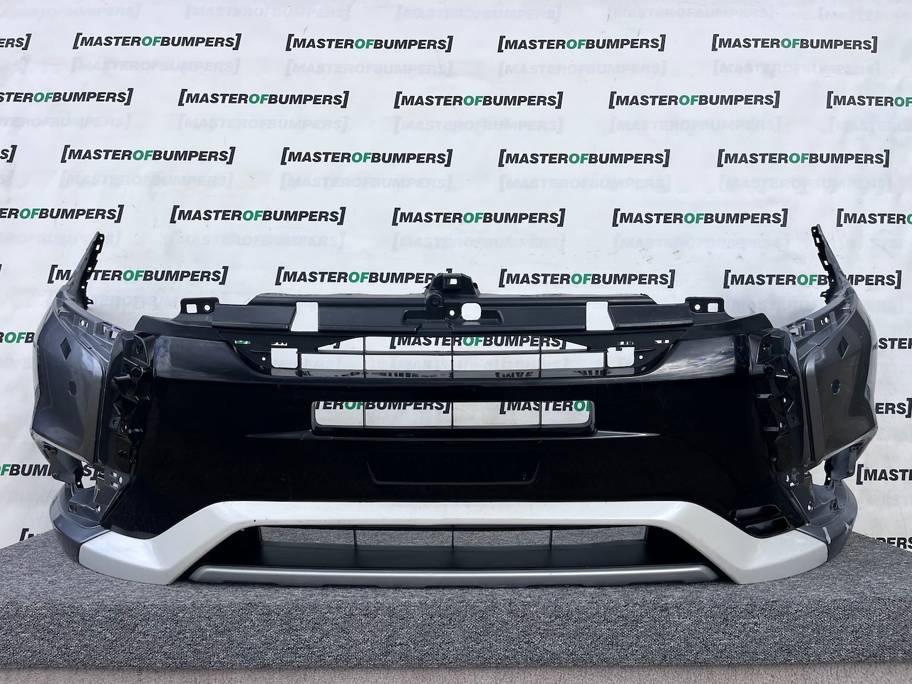 Mitsubishi Outlander Phev Hybrid Mk3 2015-2019 Front Bumper Pdc Genuine [m476]