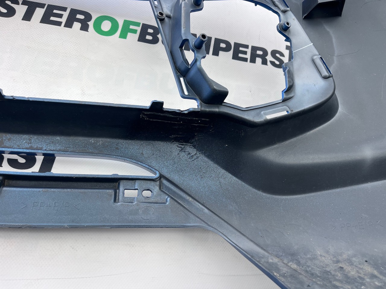 Mitsubishi L200 Barbarian Titan 2016-2019 Front Bumper Jets Genuine [m472]