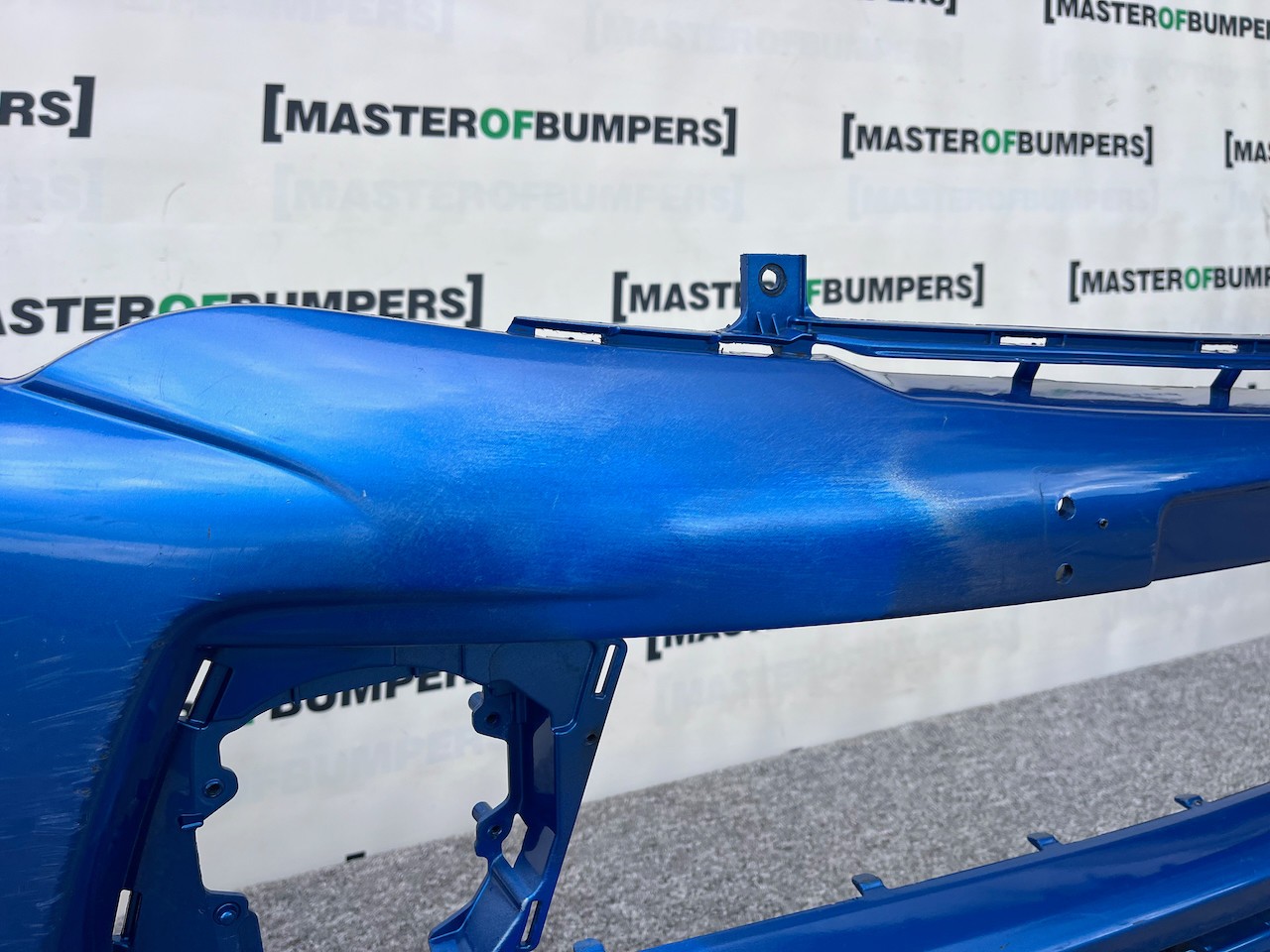 Mitsubishi L200 Barbarian Titan 2016-2019 Front Bumper Jets Genuine [m472]