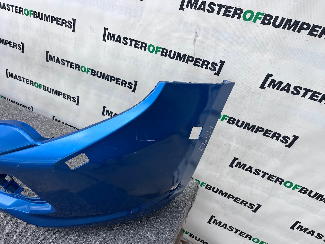 Mitsubishi L200 Barbarian Titan 2016-2019 Front Bumper Jets Genuine [m472]