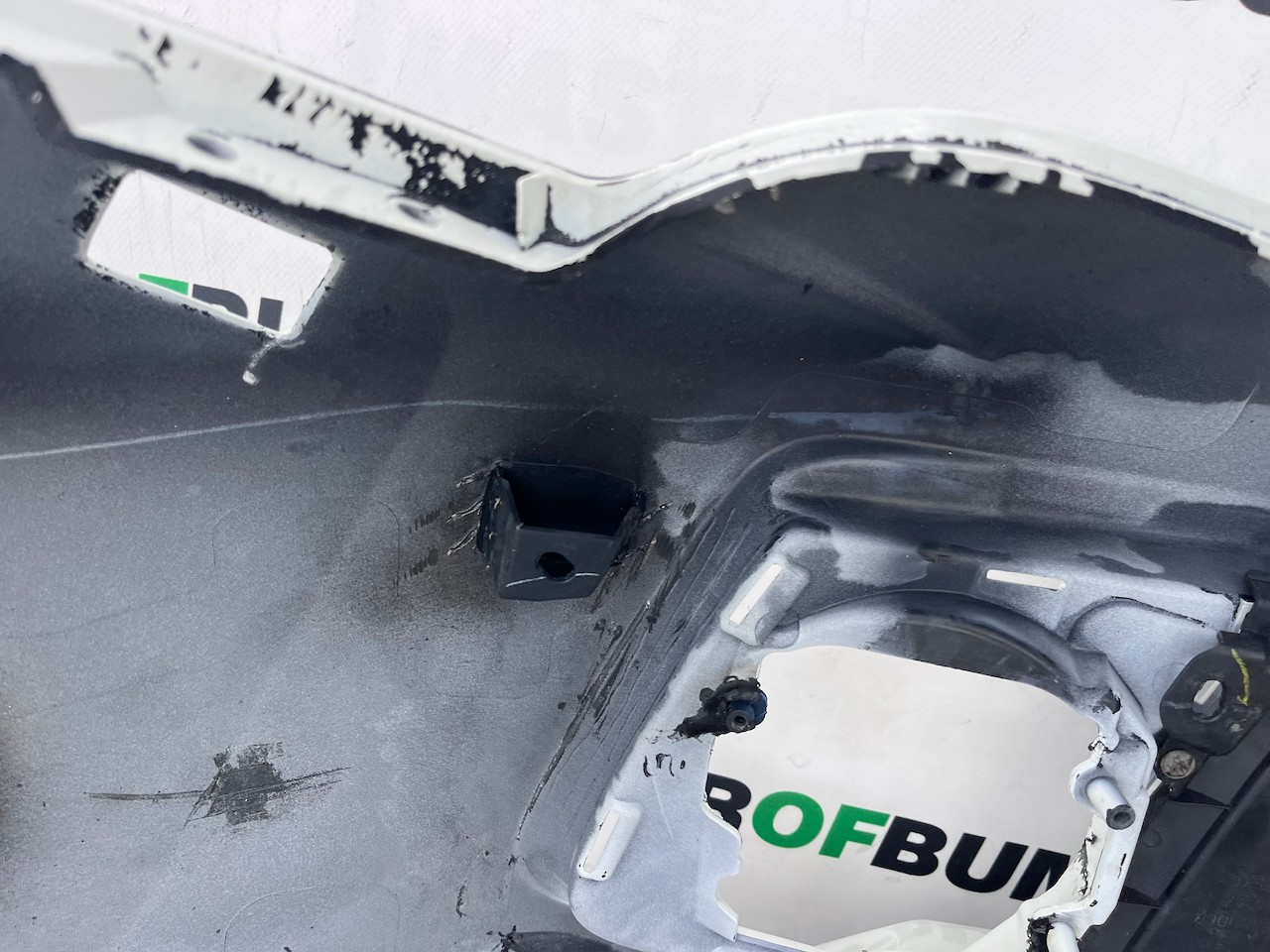 Mitsubishi L200 Barbarian Titan 2016-2019 Front Bumper Jets Genuine [m474]