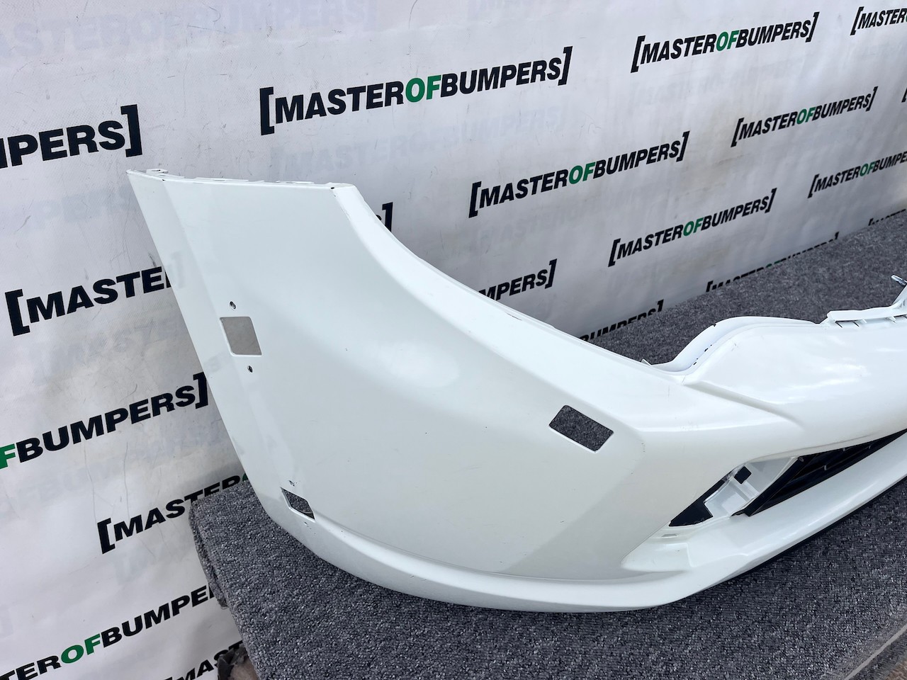 Mitsubishi L200 Barbarian Titan 2016-2019 Front Bumper Jets Genuine [m474]