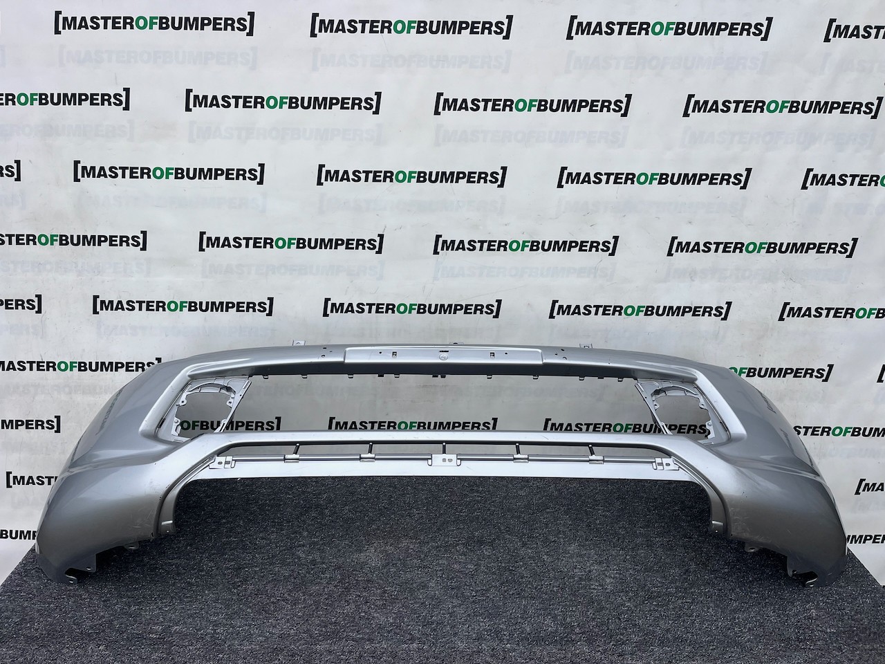 Mitsubishi L200 Warior Double Cab 2016-2019 Front Bumper No Jets Genuine [m327]