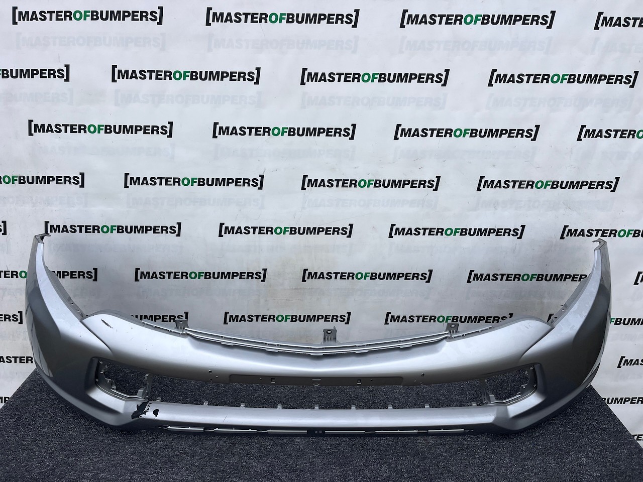 Mitsubishi L200 Warior Double Cab 2016-2019 Front Bumper No Jets Genuine [m327]