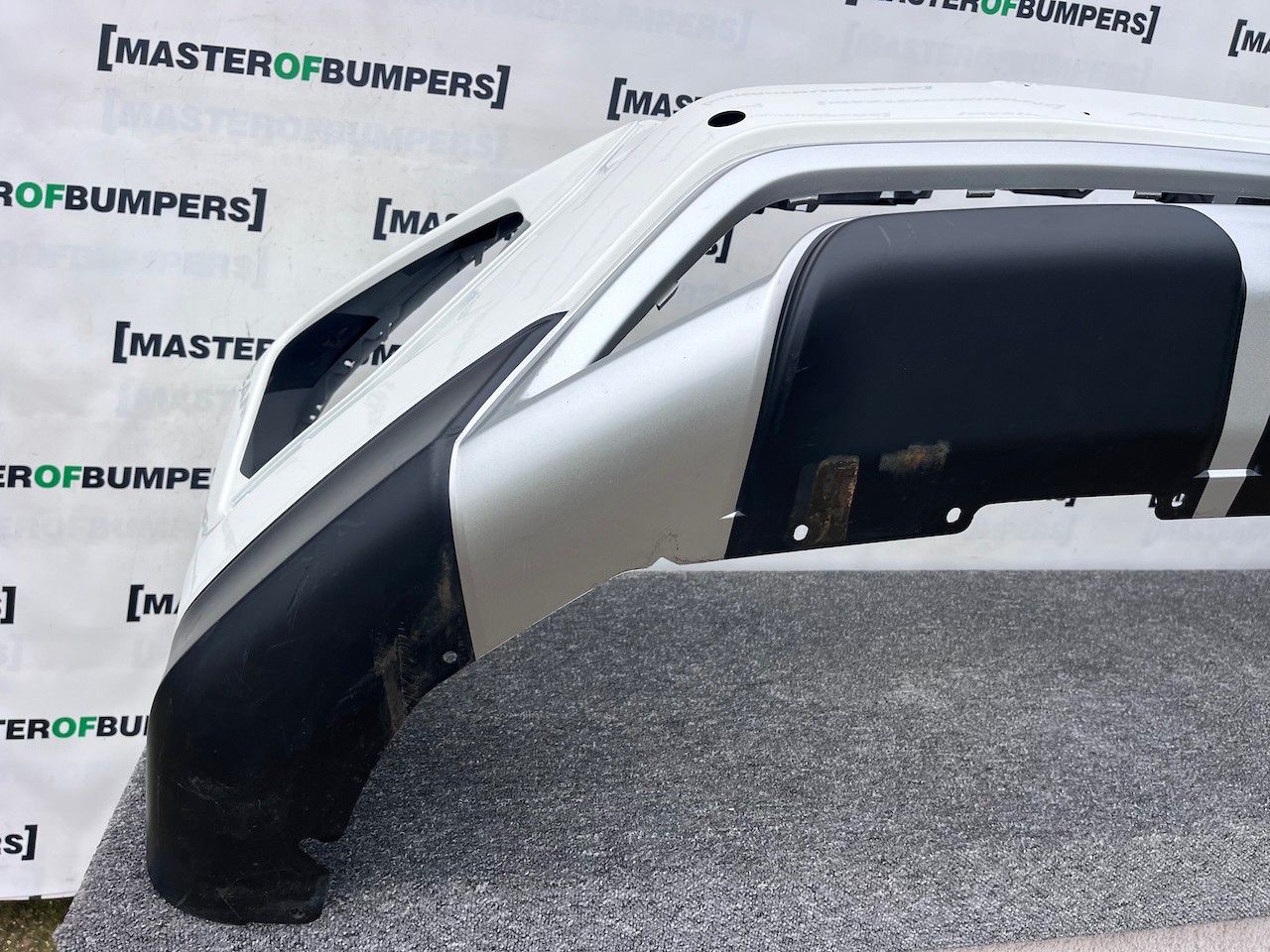 Mitsubishi Eclipse Cross Dynamic Lift 2021-2024 Front Bumper Genuine [m484]