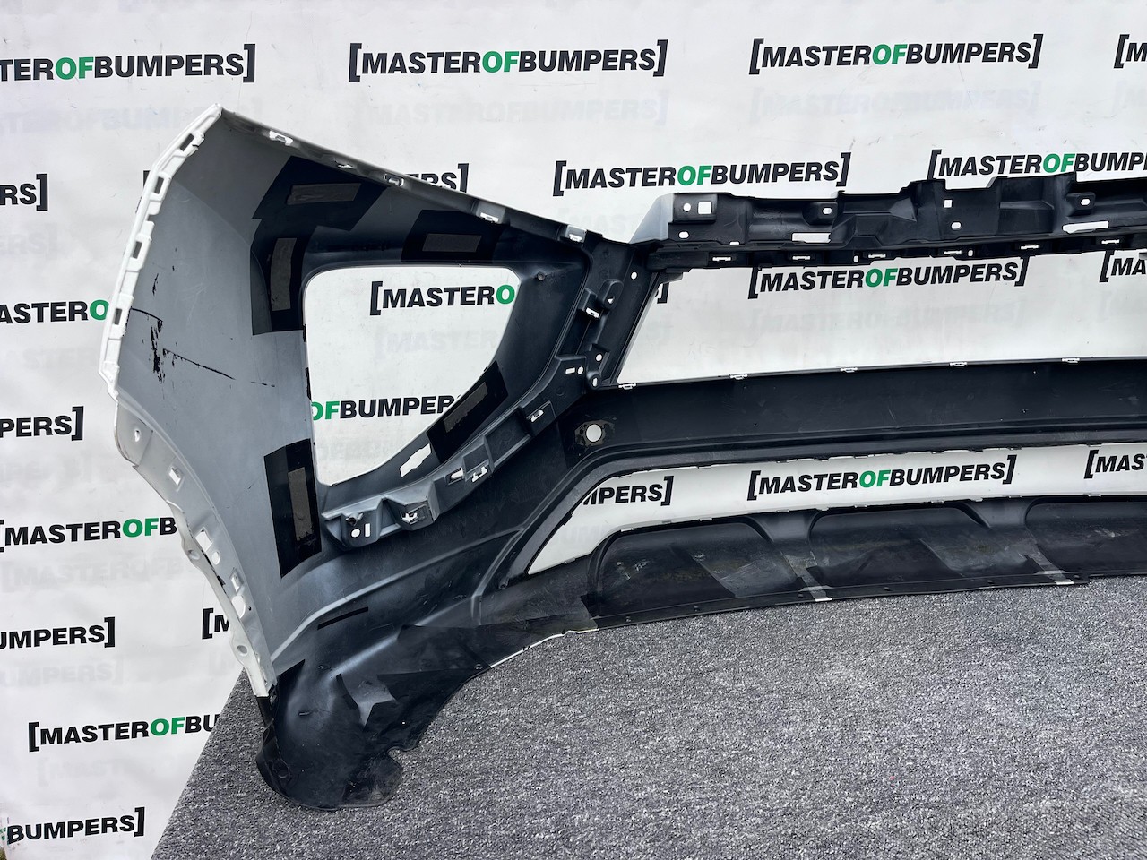 Mitsubishi Eclipse Cross Dynamic Lift 2021-2024 Front Bumper Genuine [m484]