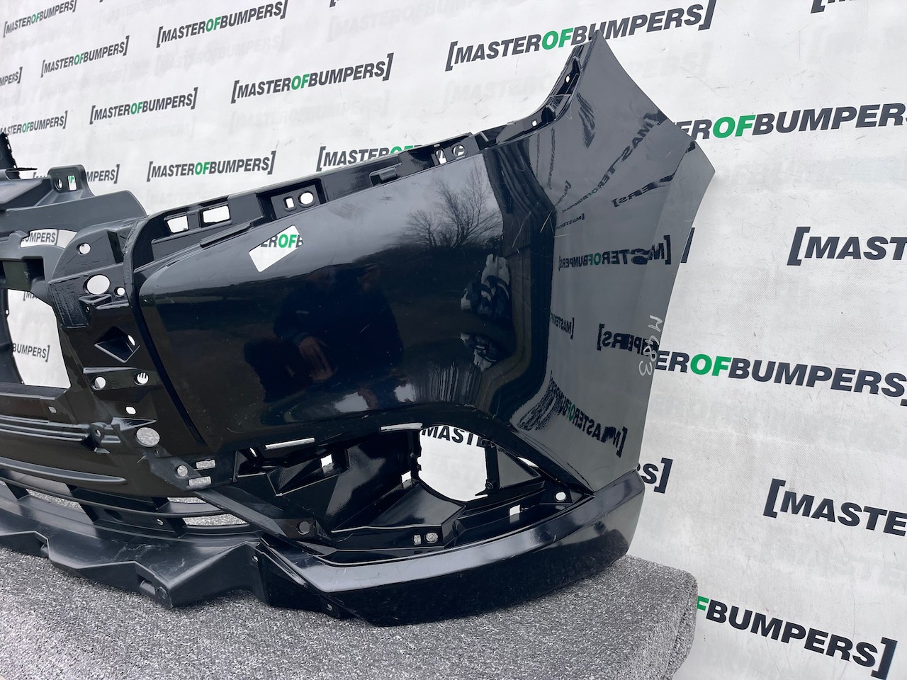 Mitsubishi Outlander Ls Phev Mk3 2017-2021 Front Bumper No Pdc Genuine [m483]