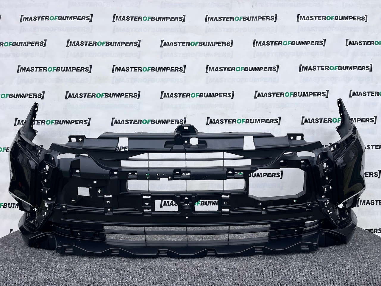 Mitsubishi Outlander Ls Phev Mk3 2017-2021 Front Bumper No Pdc Genuine [m486]