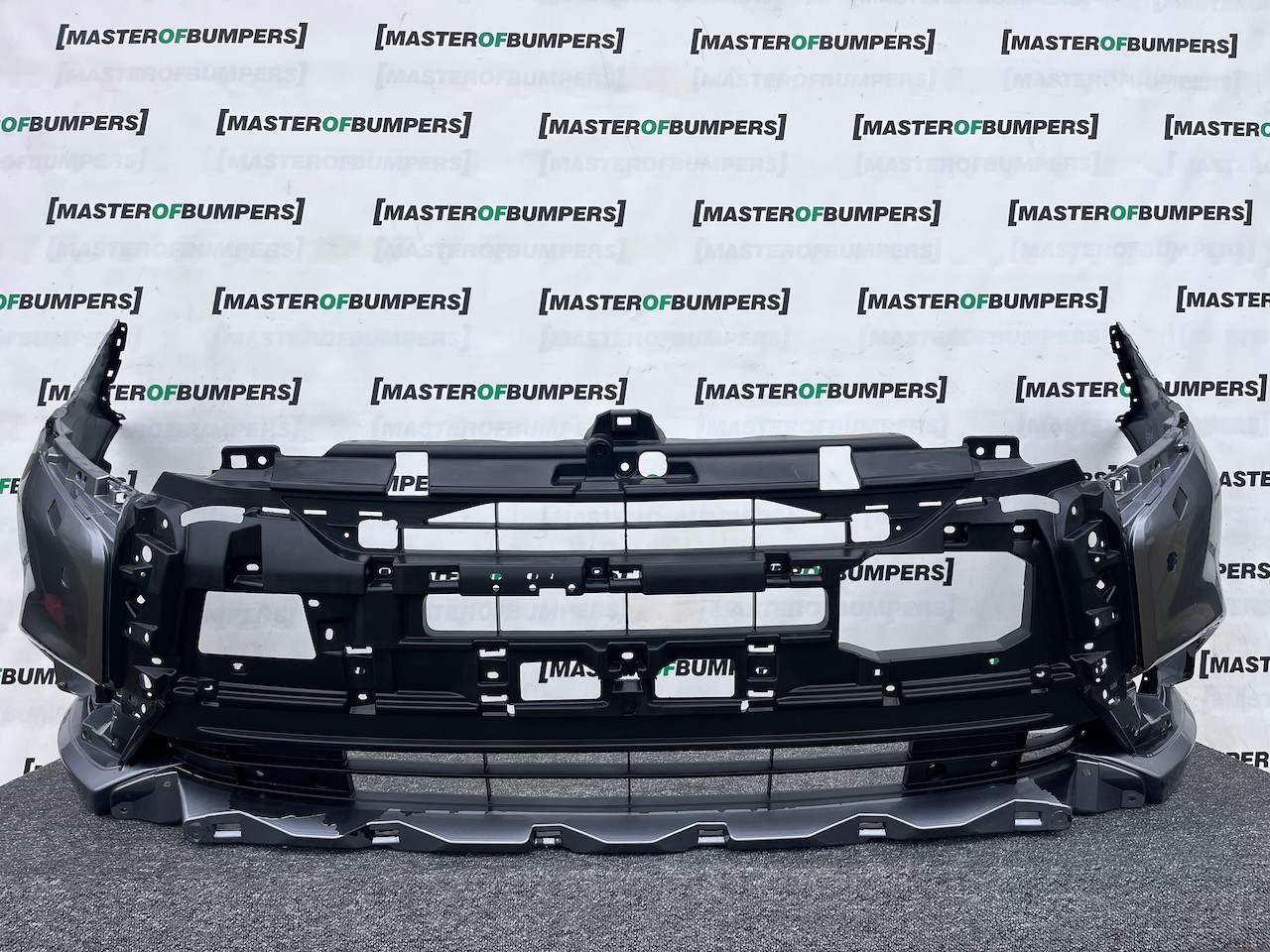 Mitsubishi Outlander Ls Phev Mk3 2017-2021 Front Bumper 4 Pdc Jet Genuine [m491]