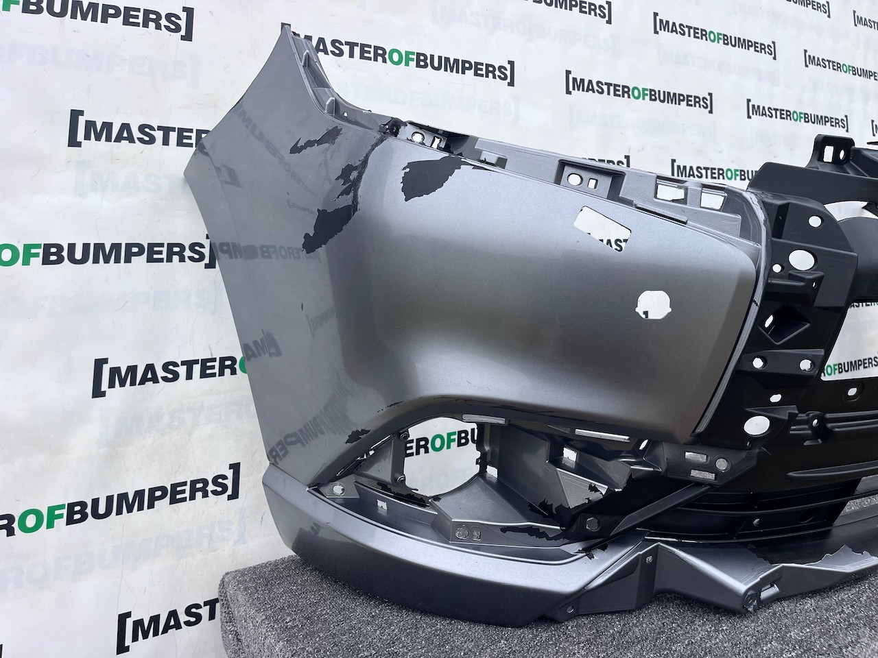 Mitsubishi Outlander Ls Phev Mk3 2017-2021 Front Bumper 4 Pdc Jet Genuine [m491]