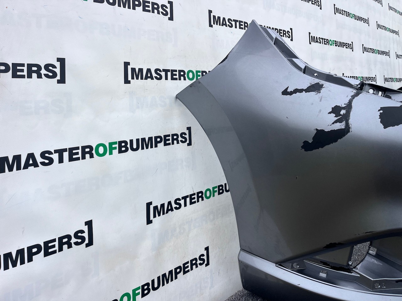 Mitsubishi Outlander Ls Phev Mk3 2017-2021 Front Bumper 4 Pdc Jet Genuine [m491]