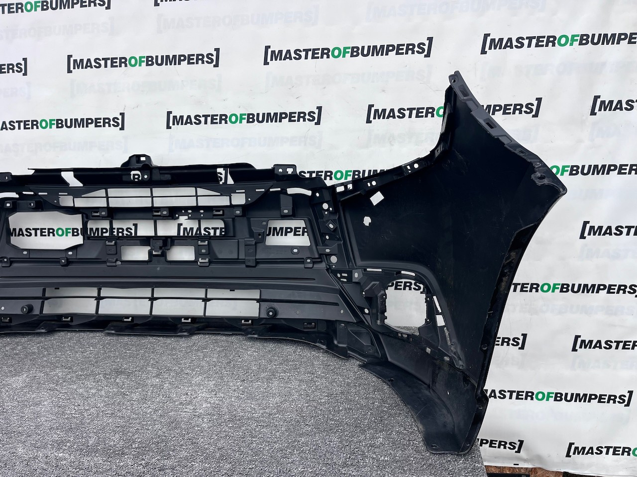 Mitsubishi Outlander Ls Phev Mk3 2017-2021 Front Bumper 4 Pdc Jet Genuine [m482]