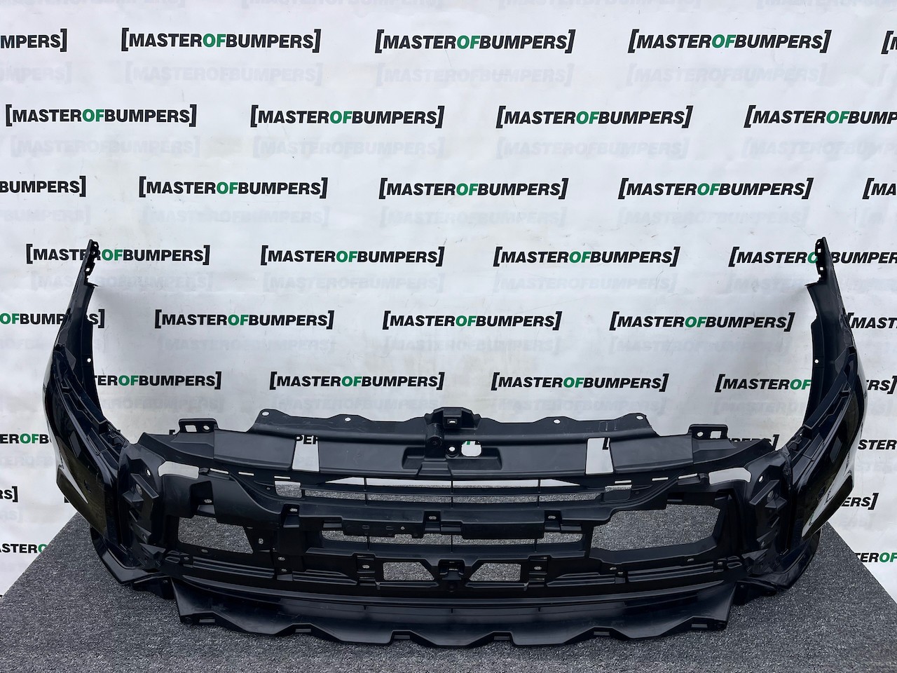 Mitsubishi Outlander Ls Phev Mk3 2017-2021 Front Bumper 4 Pdc Jet Genuine [m482]
