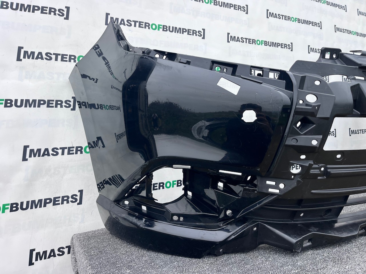 Mitsubishi Outlander Ls Phev Mk3 2017-2021 Front Bumper 4 Pdc Jet Genuine [m482]