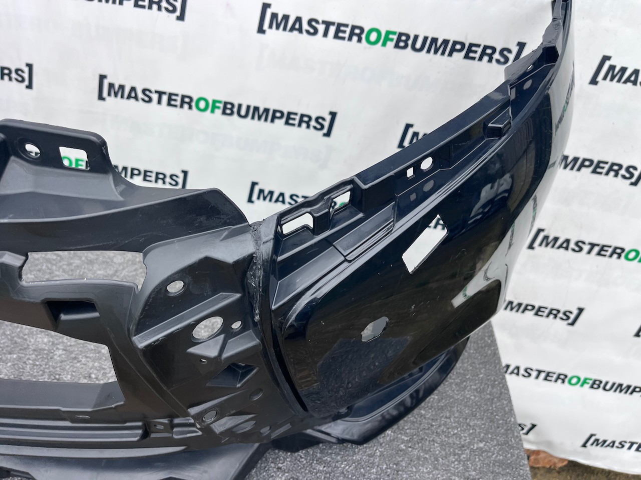 Mitsubishi Outlander Ls Phev Mk3 2017-2021 Front Bumper 4 Pdc Jet Genuine [m482]