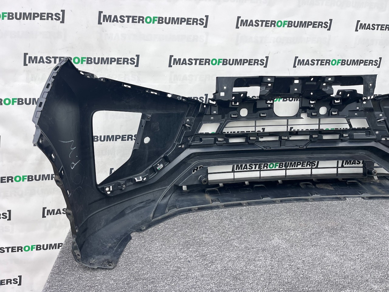 Mitsubishi Eclipse Cross 2017-2021 Front Bumper 4 Pdc No Jet Genuine [m494]