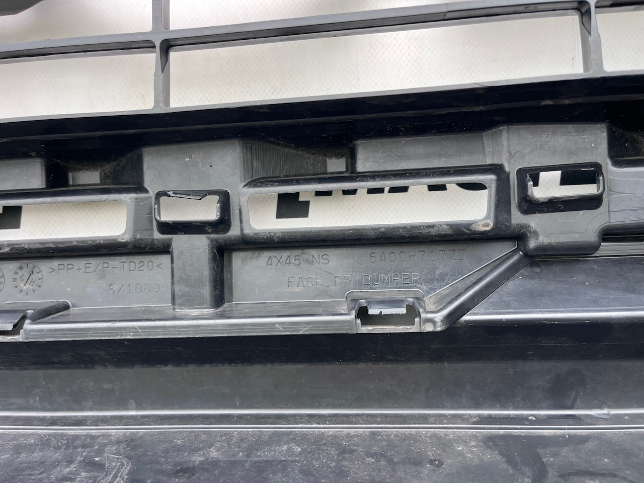 Mitsubishi Eclipse Cross 2017-2021 Front Bumper 4 Pdc No Jet Genuine [m494]