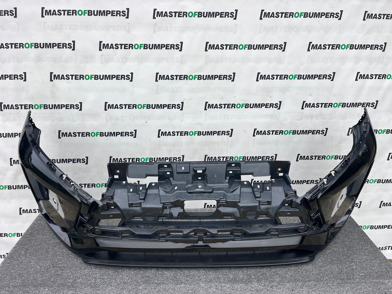 Mitsubishi Eclipse Cross 2017-2021 Front Bumper 4 Pdc No Jet Genuine [m494]
