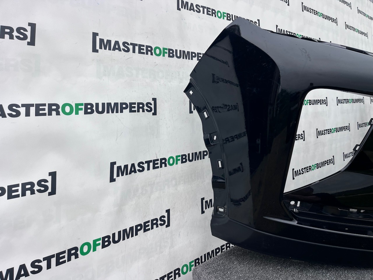 Mitsubishi Eclipse Cross 2017-2021 Front Bumper 4 Pdc No Jet Genuine [m494]