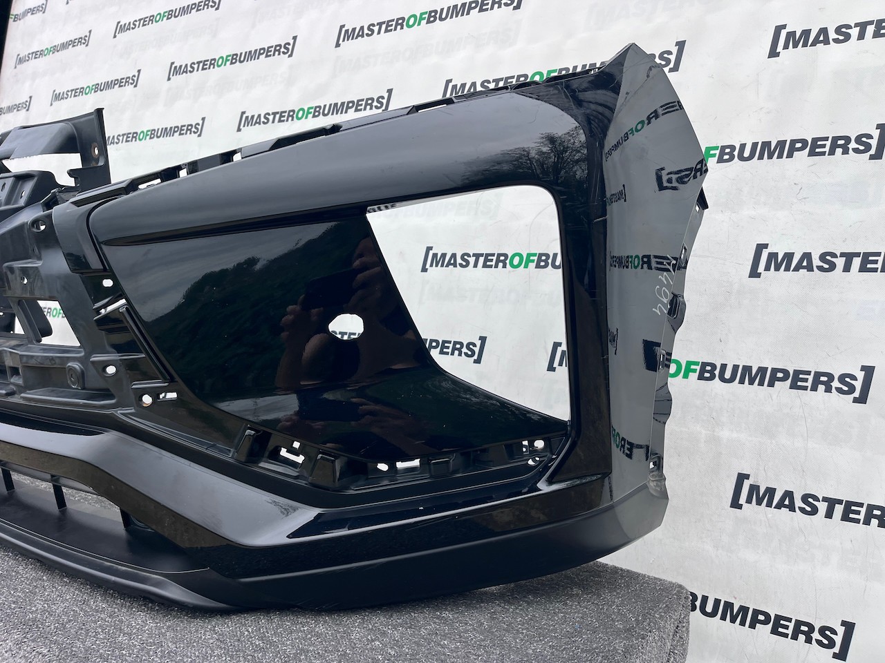 Mitsubishi Eclipse Cross 2017-2021 Front Bumper 4 Pdc No Jet Genuine [m494]