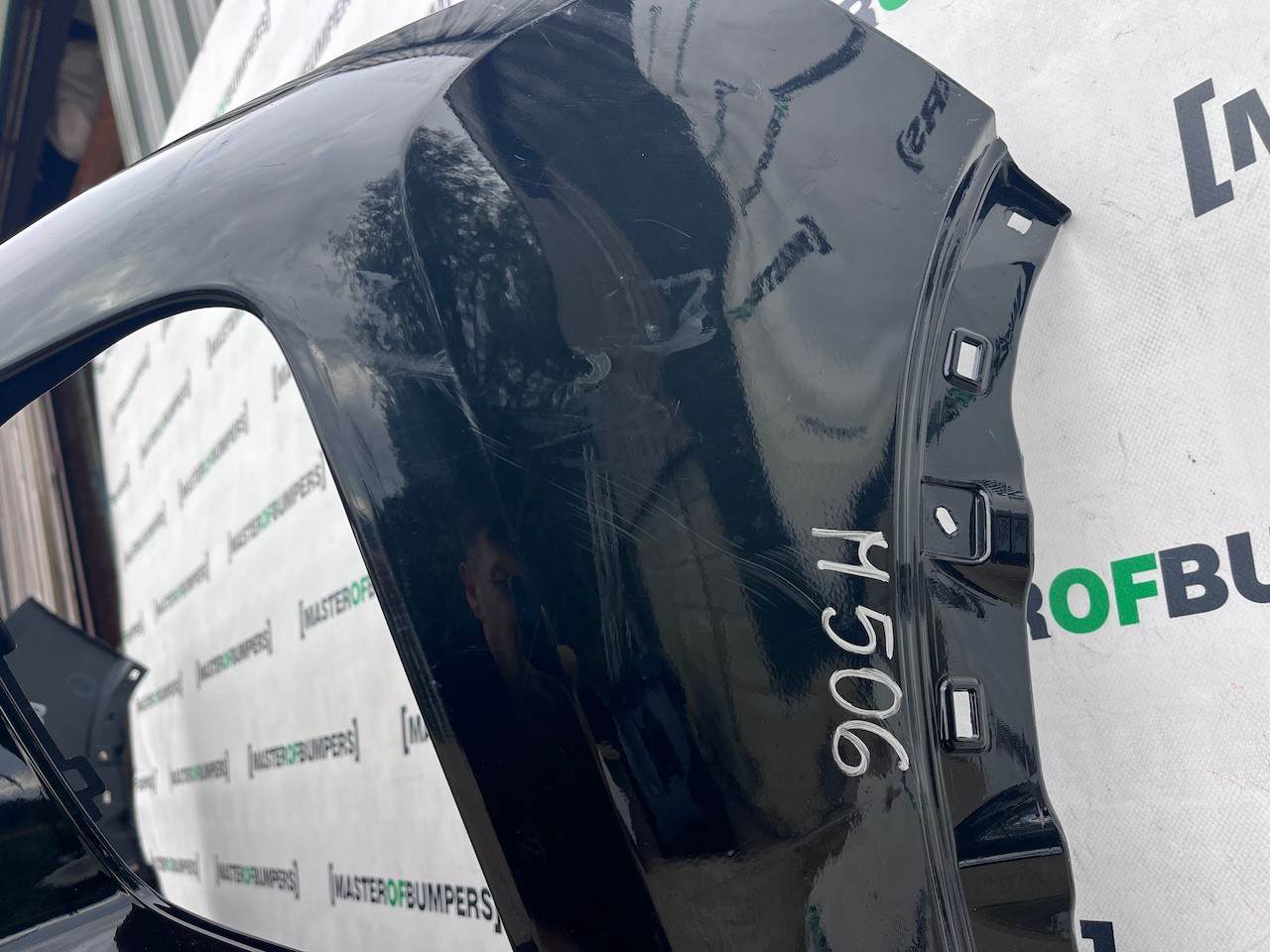 Mitsubishi Eclipse Cross Hatch 2017-2021 Front Bumper 4 Pdc +jets Genuine [m506]