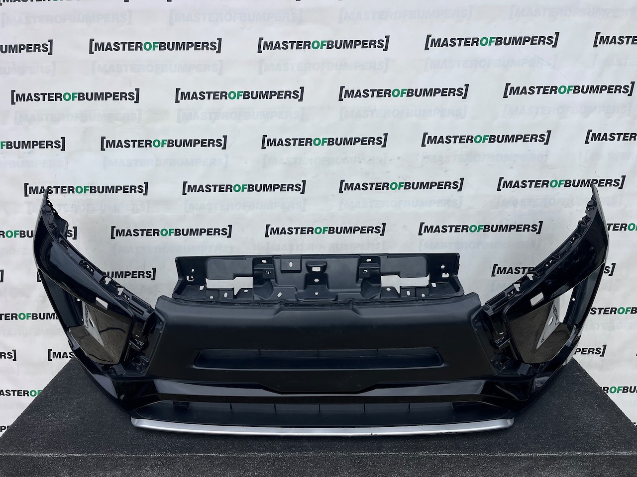 Mitsubishi Eclipse Cross Hatch 2017-2021 Front Bumper 4 Pdc +jets Genuine [m506]