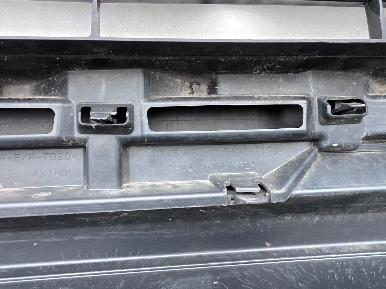 Mitsubishi Eclipse Cross Hatch 2017-2021 Front Bumper 4 Pdc +jets Genuine [m506]