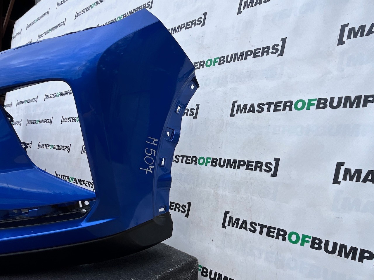 Mitsubishi Eclipse Cross Hatch 2017-2021 Front Bumper 4 Pdc +jets Genuine [m507]