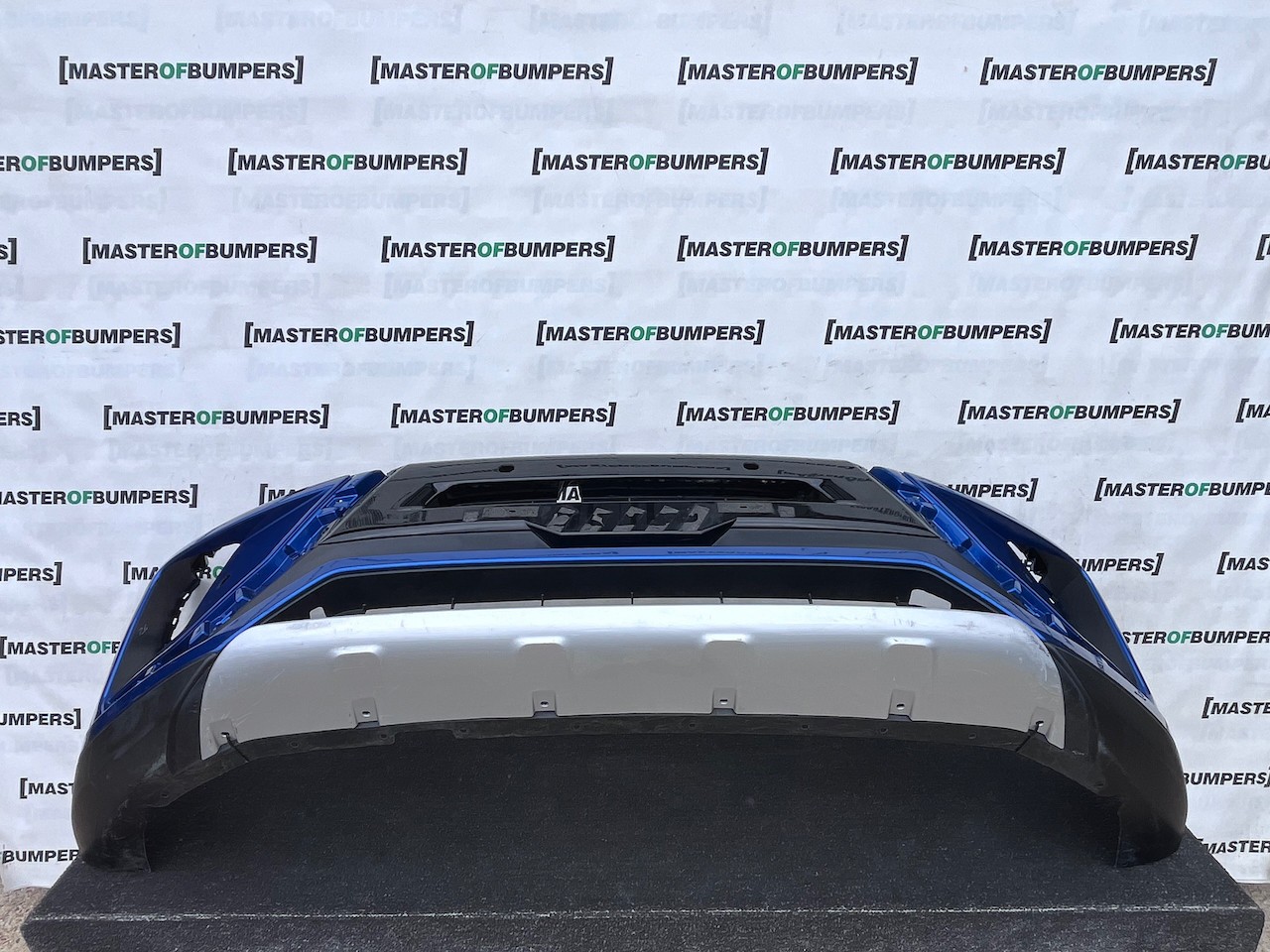 Mitsubishi Eclipse Cross Hatch 2017-2021 Front Bumper 4 Pdc +jets Genuine [m507]