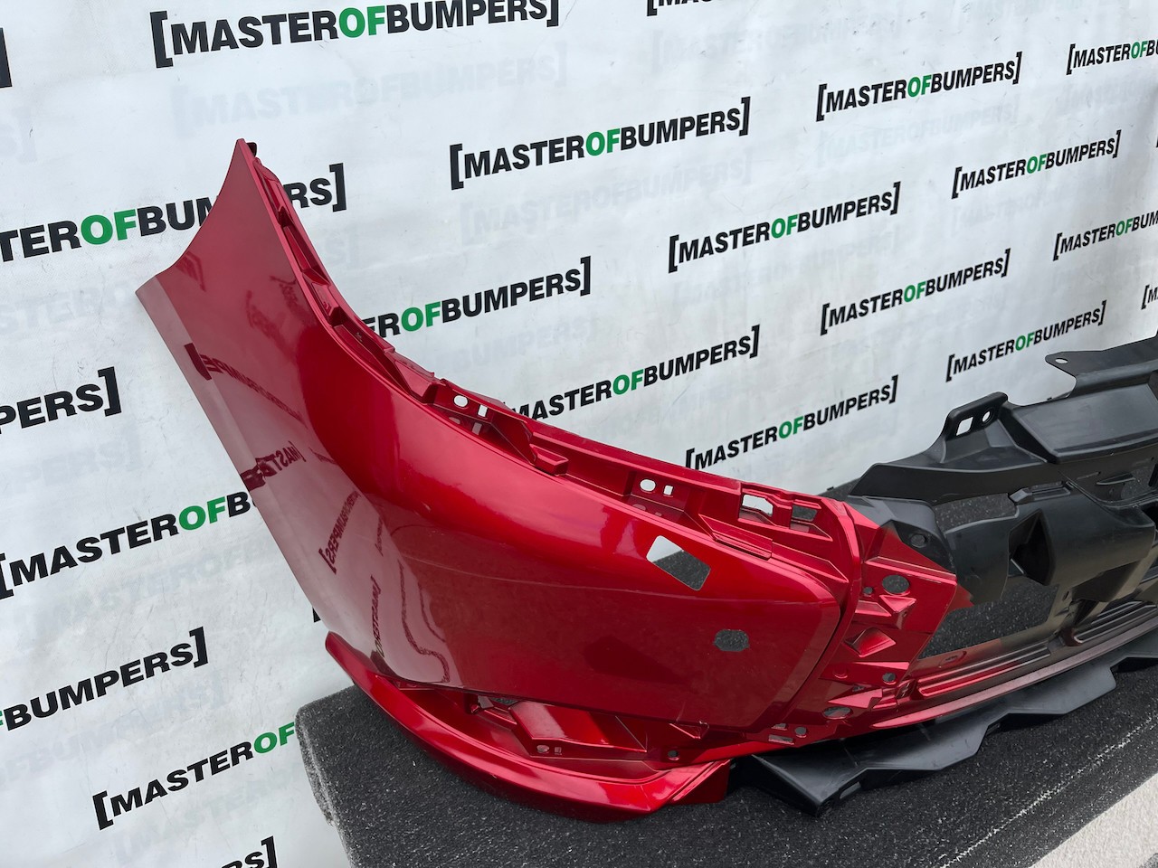 Mitsubishi Outlander Ls Phev Mk3 2017-2021 Front Bumper 4 Pdc Jet Genuine [m482]
