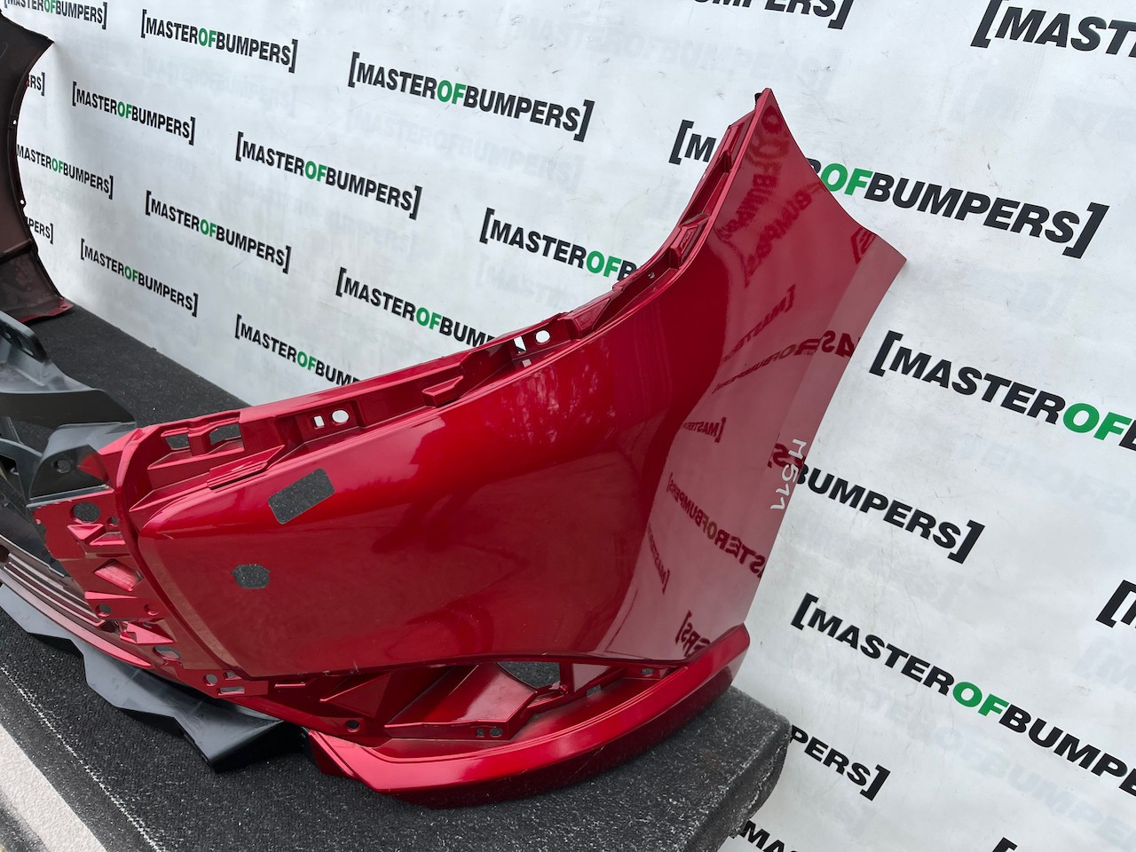 Mitsubishi Outlander Ls Phev Mk3 2017-2021 Front Bumper 4 Pdc Jet Genuine [m482]