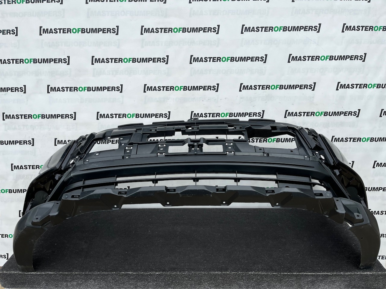 Mitsubishi Outlander Gs Mk3 2017-2021 Front Bumper No Pdc No Jet Genuine [m512]