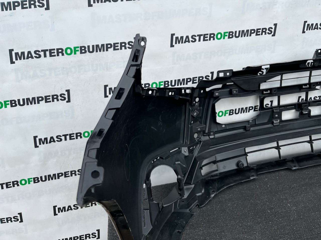Mitsubishi Outlander Gs Mk3 2017-2021 Front Bumper No Pdc No Jet Genuine [m512]