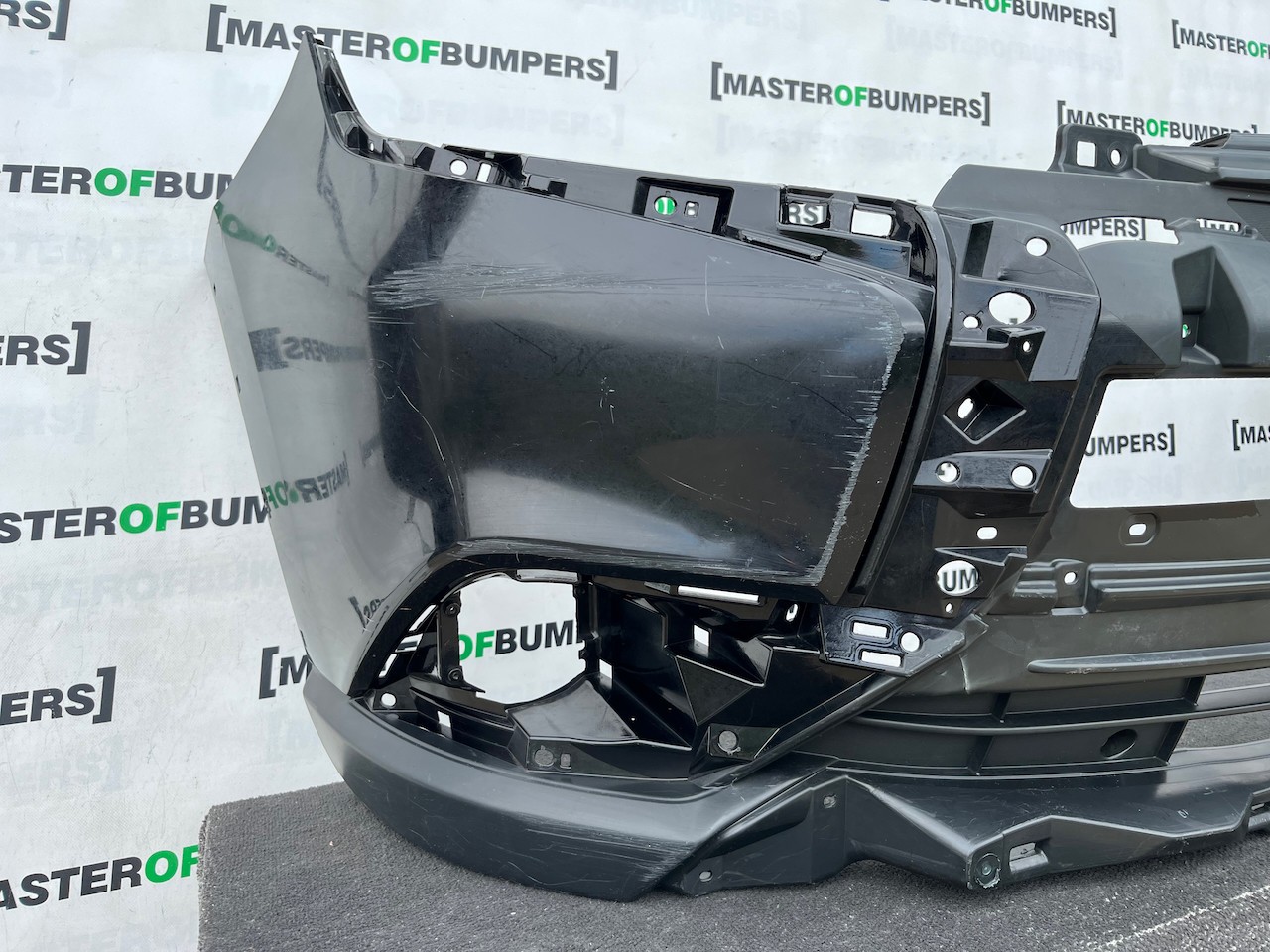 Mitsubishi Outlander Gs Mk3 2017-2021 Front Bumper No Pdc No Jet Genuine [m512]