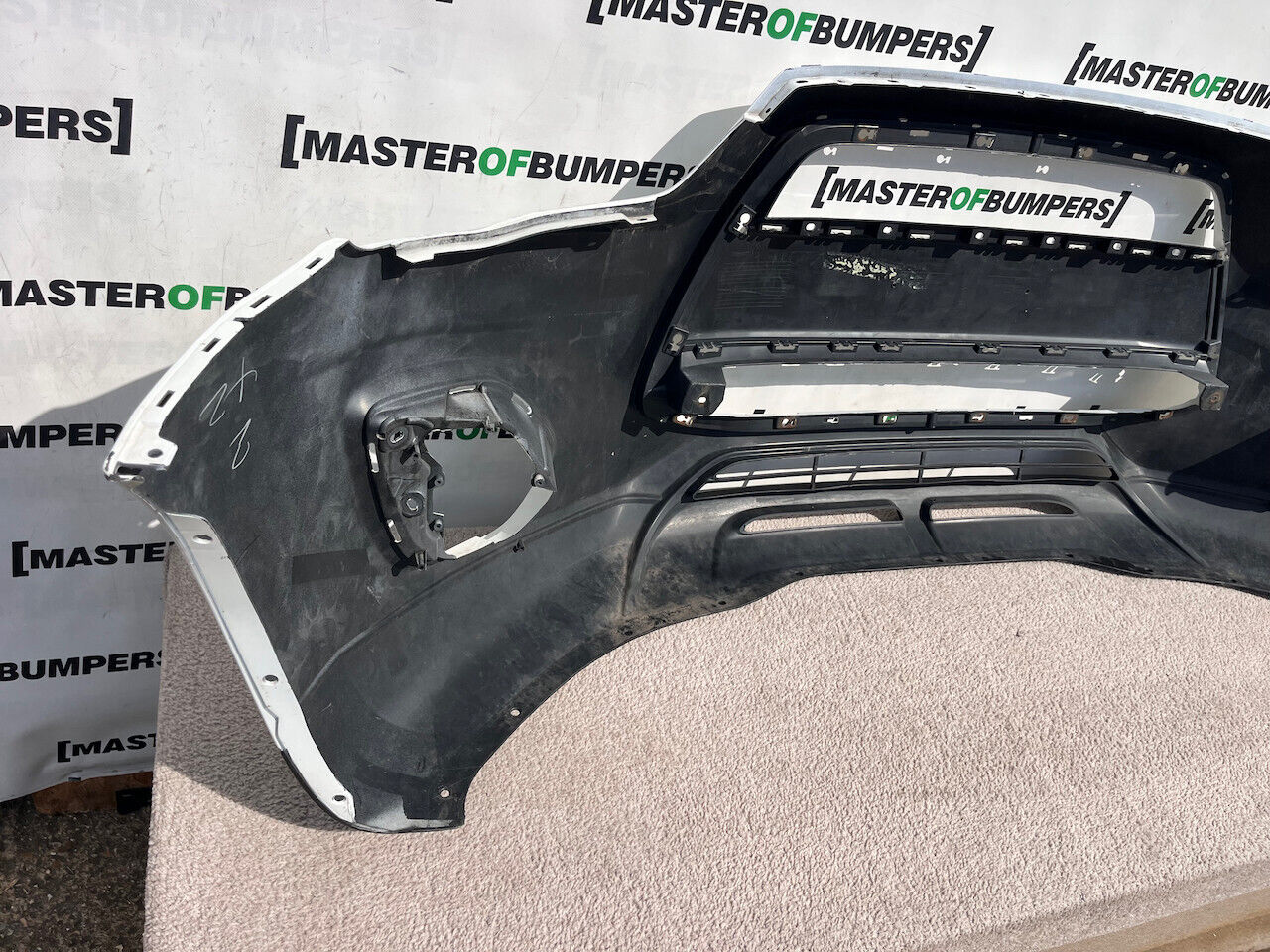 Mitsubishi Asx Intense Lift 2013-2016 Front Bumper No Pdc No Jets Genuine [m451]