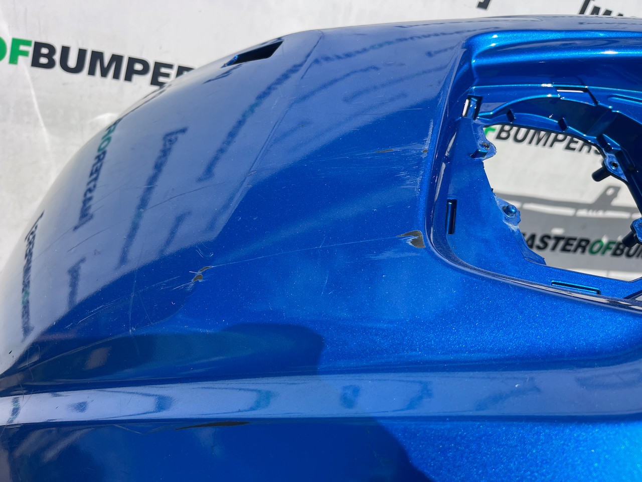 Mitsubishi L200 Barbarian Titan 2016-2019 Front Bumper Jets Genuine [m470]